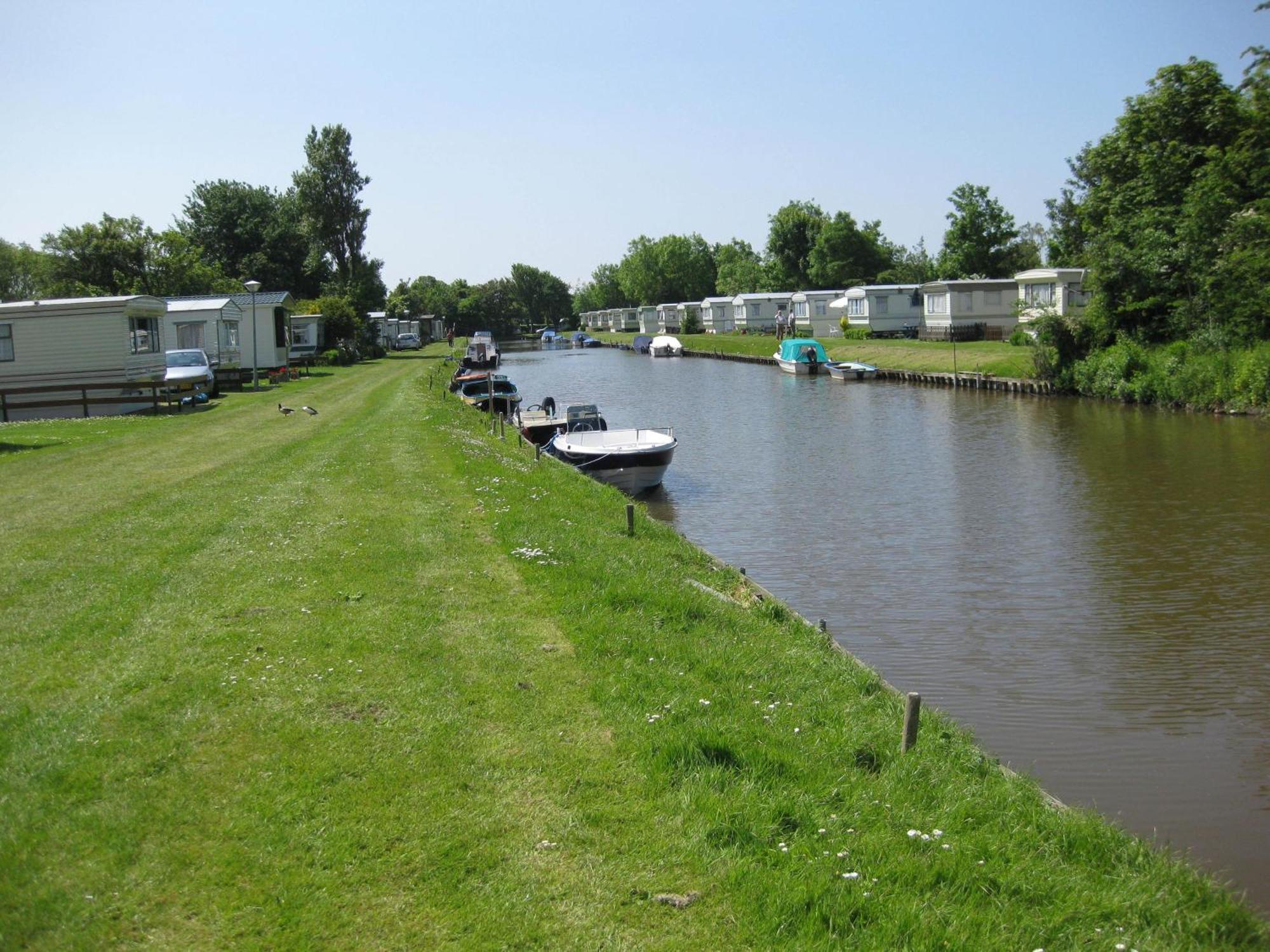 Bed And Breakfast De Zeehoeve Harlingen Exterior photo