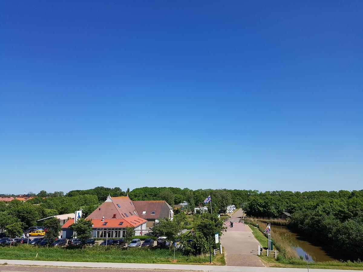 Bed And Breakfast De Zeehoeve Harlingen Exterior photo