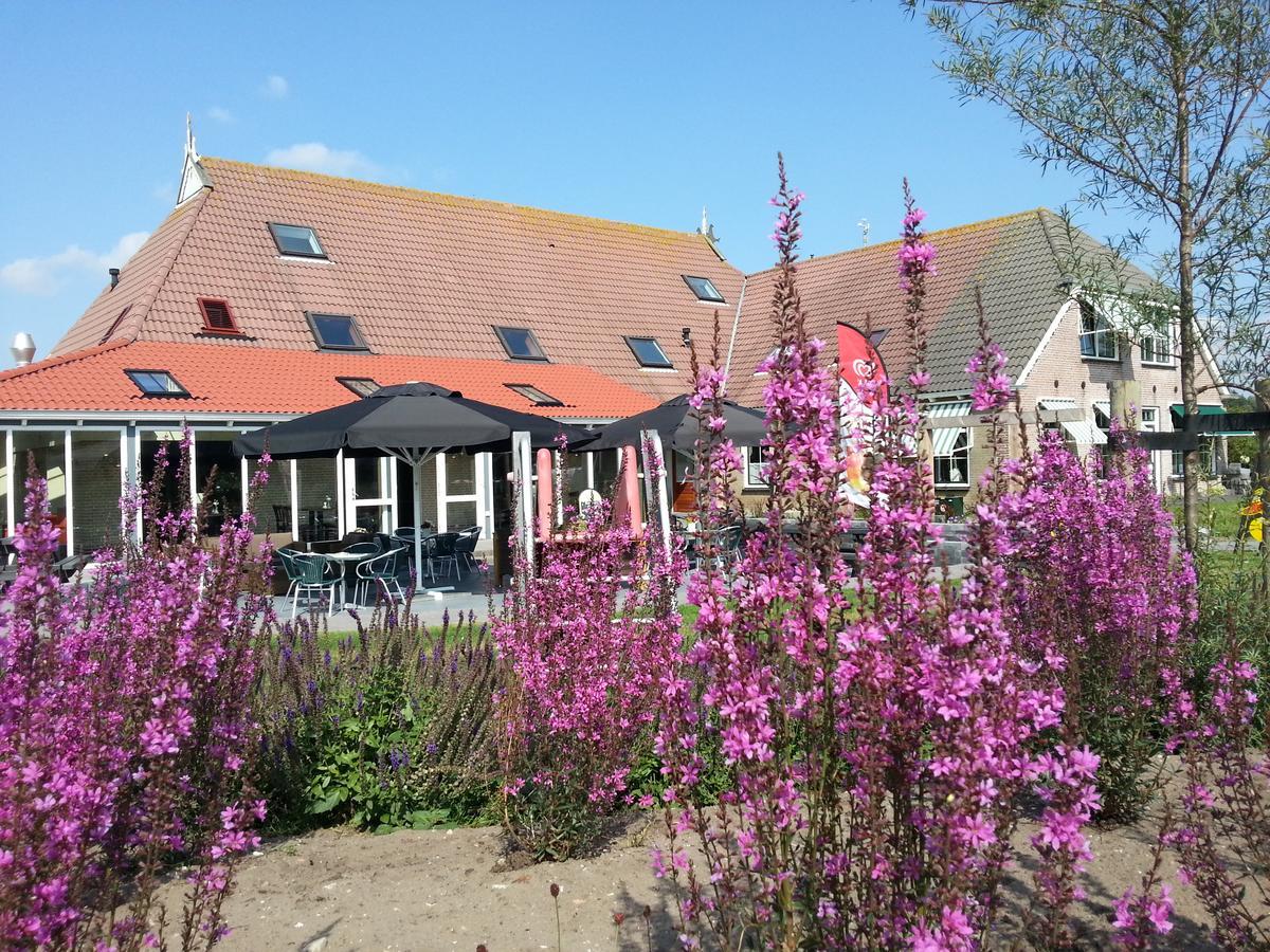 Bed And Breakfast De Zeehoeve Harlingen Exterior photo